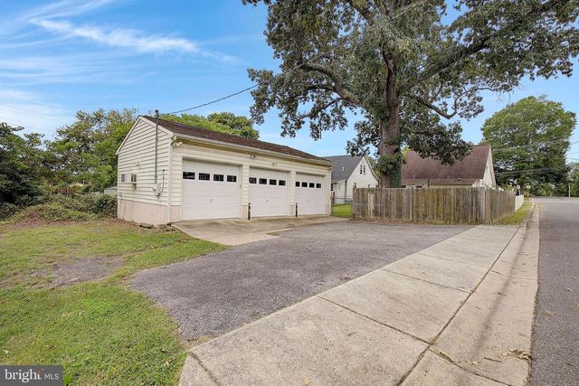 8711 CHESTNUT AVE, Bowie, MD 20720
