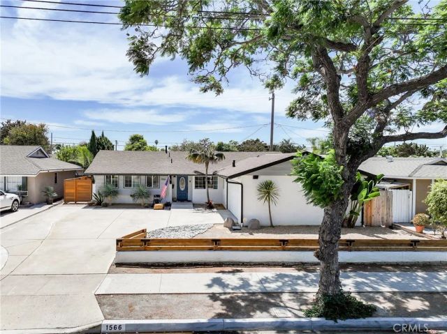 1566 W Crone, Anaheim, CA 92802