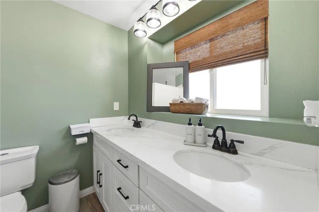 1566 W Crone, Anaheim, CA 92802