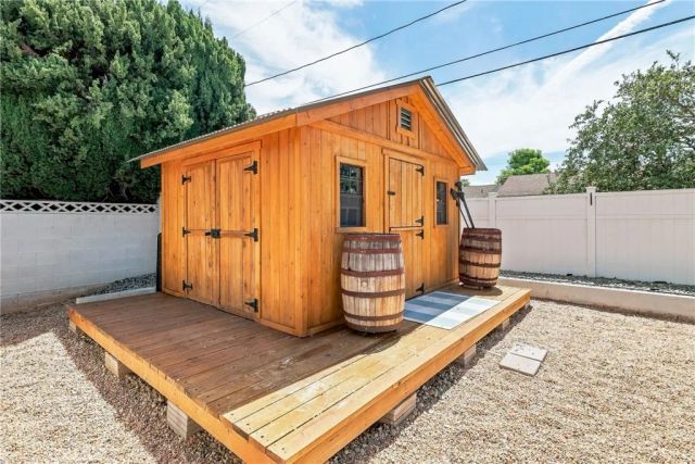 1566 W Crone, Anaheim, CA 92802