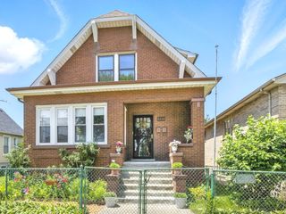 5446 S 73rd Court, Summit, IL 60501