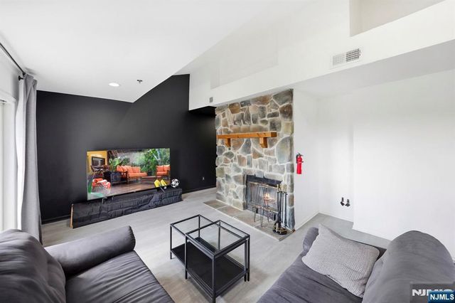 142 Main Avenue 1C, Passaic, NJ 07055