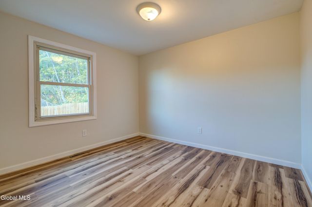 3 Seaman Avenue, Castleton-on-hudson, NY 12033