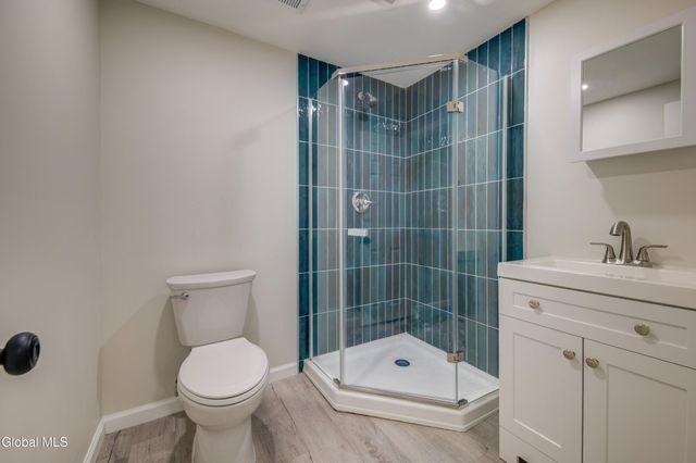 3 Seaman Avenue, Castleton-on-hudson, NY 12033