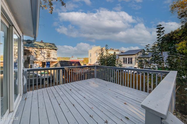 3 Seaman Avenue, Castleton-on-hudson, NY 12033