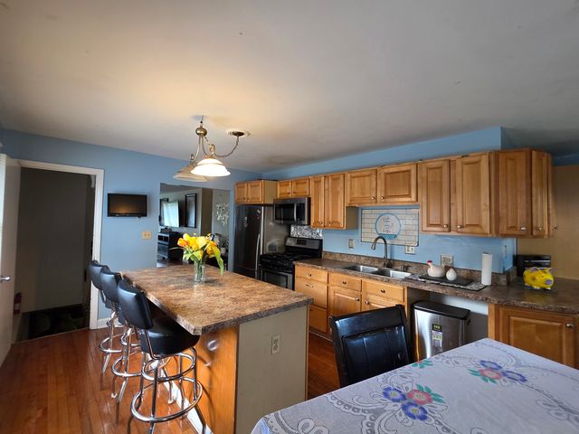 605 E Maple Avenue, Mundelein, IL 60060