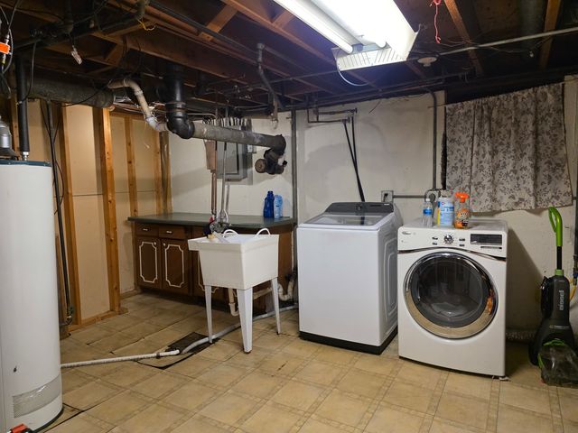 605 E Maple Avenue, Mundelein, IL 60060