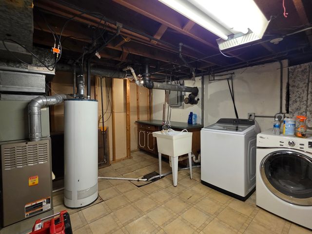 605 E Maple Avenue, Mundelein, IL 60060
