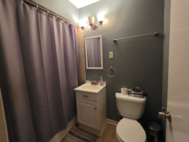 605 E Maple Avenue, Mundelein, IL 60060