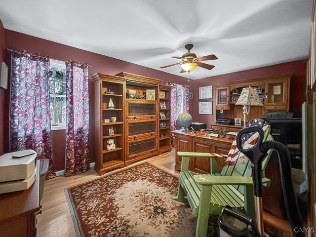 10 Morgan Lane, New Hartford, NY 13413