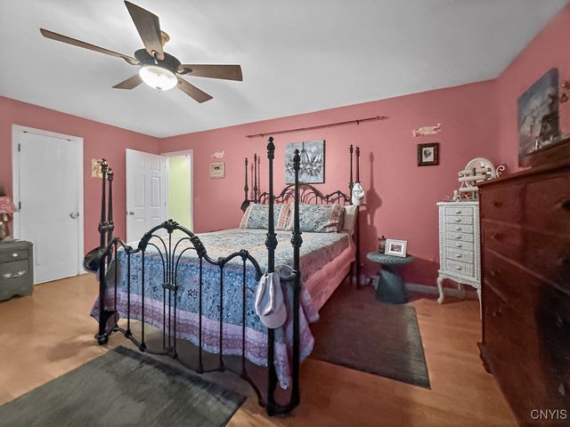 10 Morgan Lane, New Hartford, NY 13413