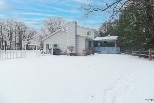 10 Morgan Lane, New Hartford, NY 13413