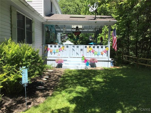 10 Morgan Lane, New Hartford, NY 13413