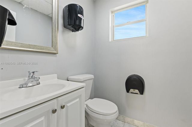 2441 NW 93rd Ave 108, Doral, FL 33172