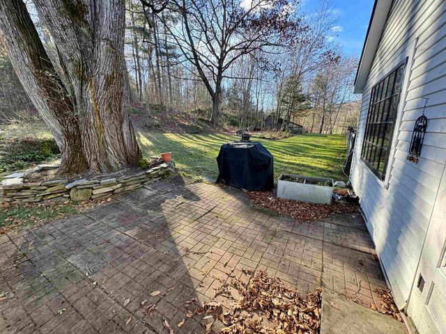 999 Upper Plain, Bradford, VT 05033