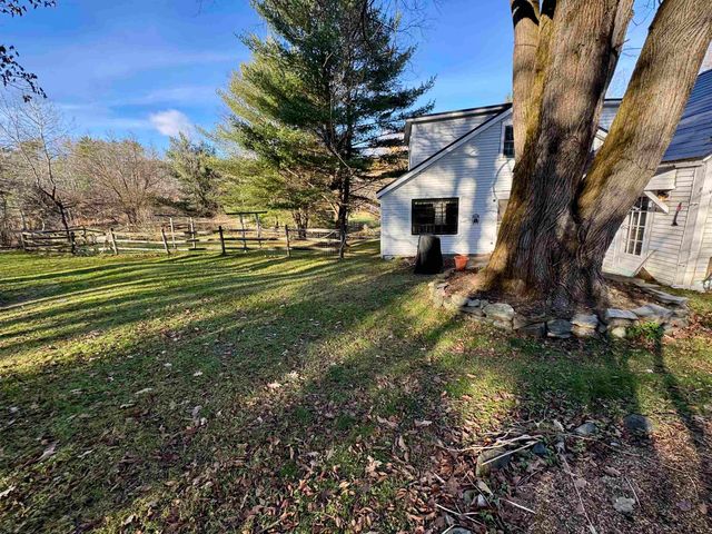 999 Upper Plain, Bradford, VT 05033