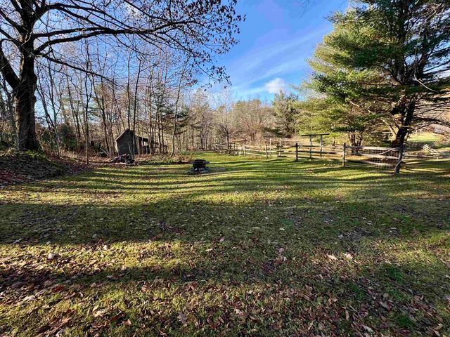 999 Upper Plain, Bradford, VT 05033