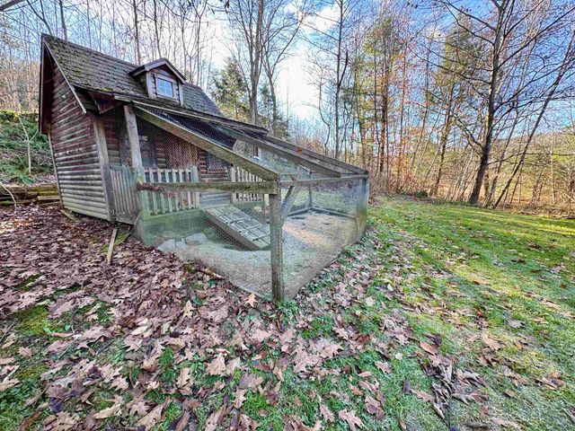 999 Upper Plain, Bradford, VT 05033