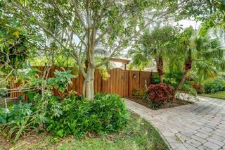 904 NE 18th St, Fort Lauderdale, FL 33305