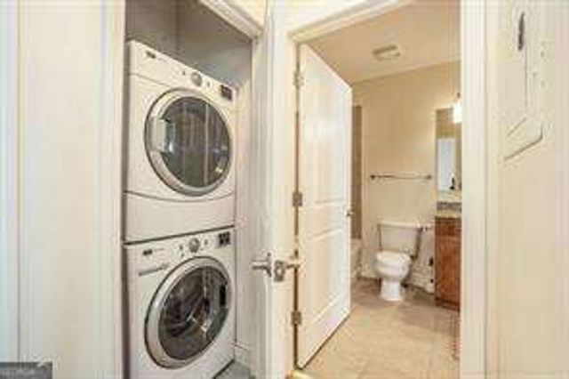 44 Peachtree Place NE 930, Atlanta, GA 30309