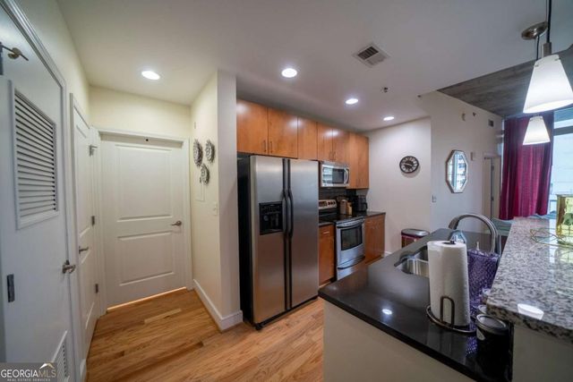 44 Peachtree Place NE 930, Atlanta, GA 30309