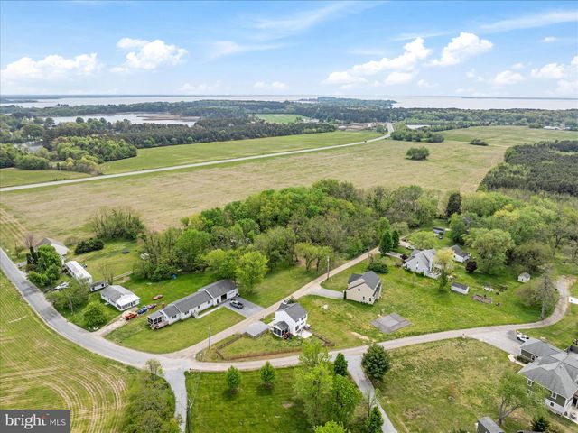 200 NEWTOWN RD, Chester, MD 21619