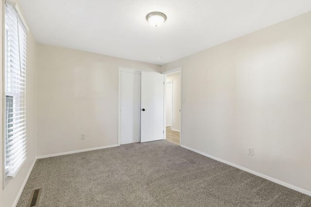 2918 E Monroe Terrace, Springfield, MO 65802