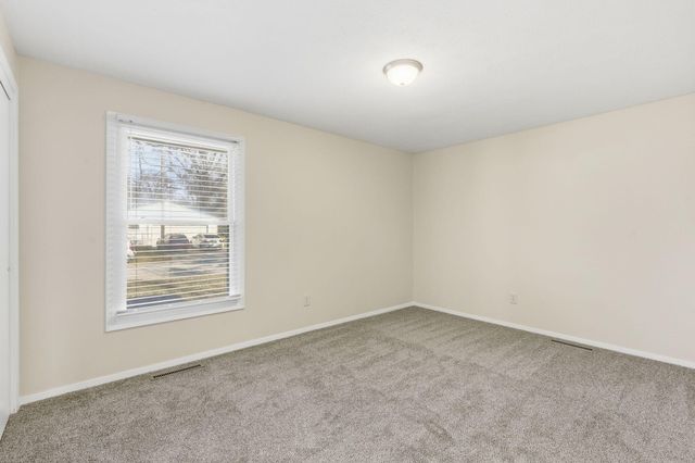 2918 E Monroe Terrace, Springfield, MO 65802