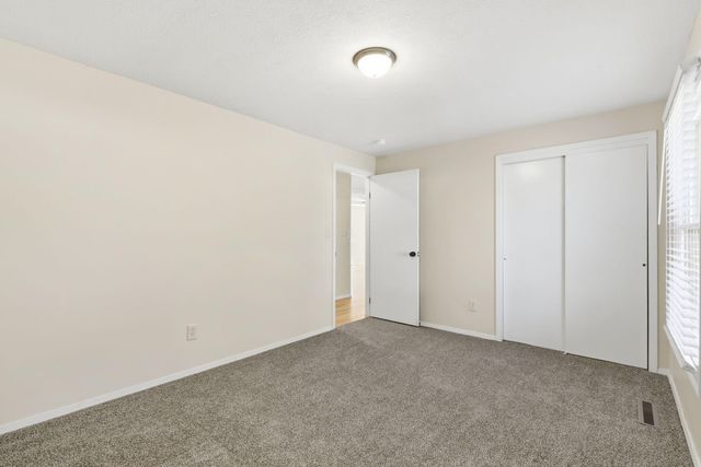 2918 E Monroe Terrace, Springfield, MO 65802