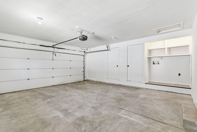 2918 E Monroe Terrace, Springfield, MO 65802