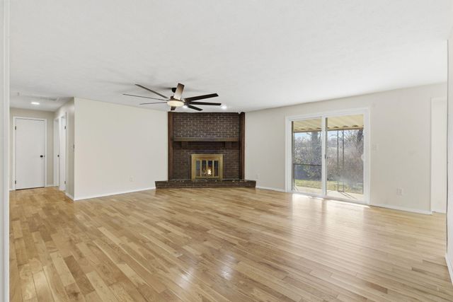 2918 E Monroe Terrace, Springfield, MO 65802