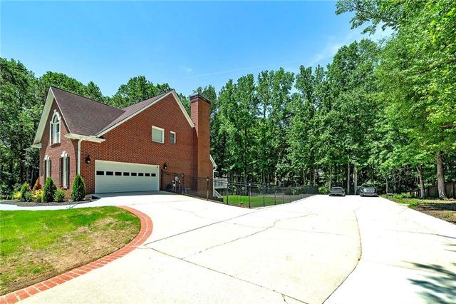 20 Allie Drive, Mcdonough, GA 30252