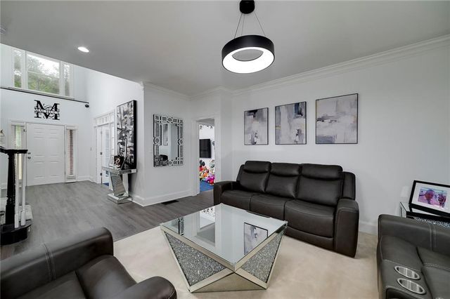 20 Allie Drive, Mcdonough, GA 30252