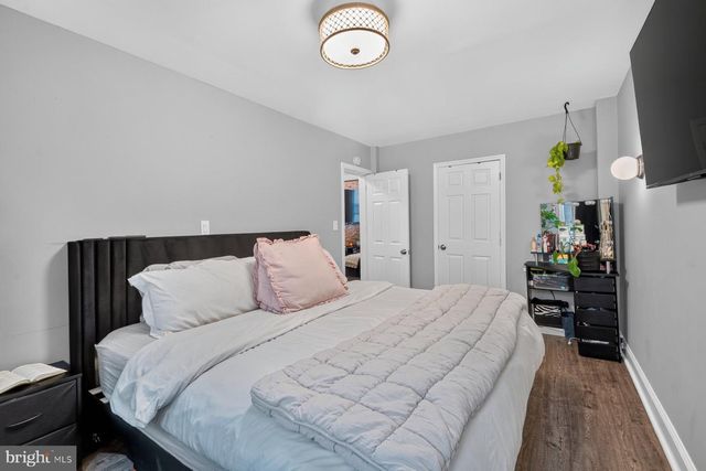 2427 LINDEN AVE, Baltimore, MD 21217