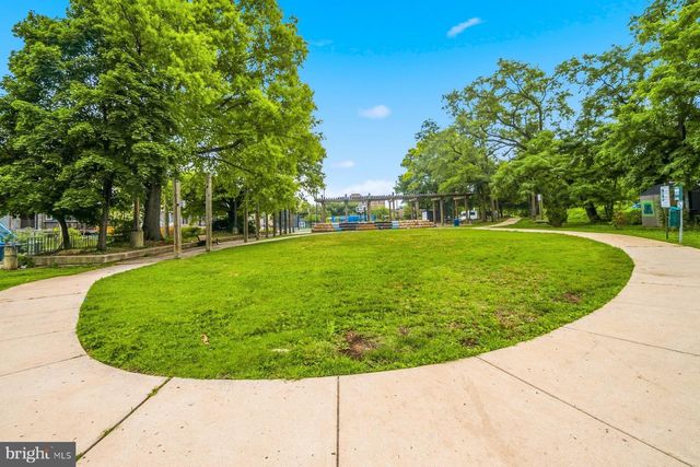 2427 LINDEN AVE, Baltimore, MD 21217