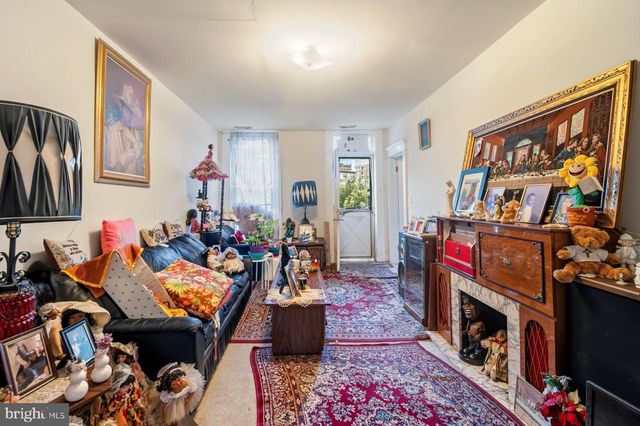 2427 LINDEN AVE, Baltimore, MD 21217