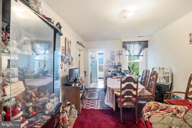2427 LINDEN AVE, Baltimore, MD 21217