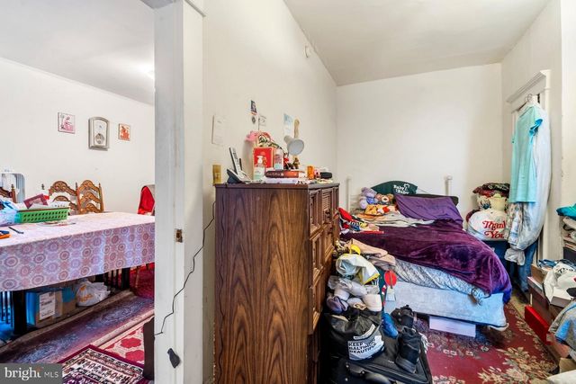 2427 LINDEN AVE, Baltimore, MD 21217