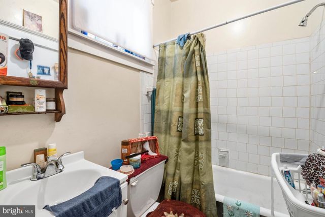 2427 LINDEN AVE, Baltimore, MD 21217