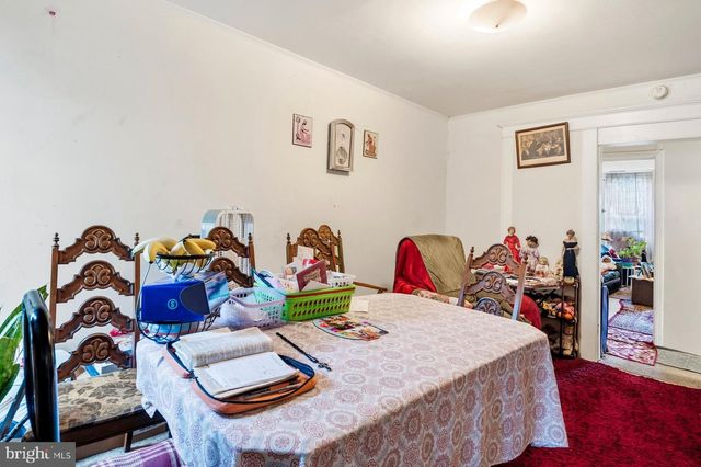 2427 LINDEN AVE, Baltimore, MD 21217