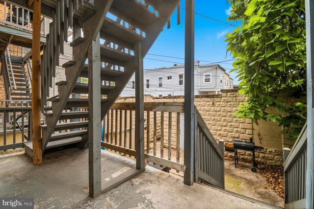 2427 LINDEN AVE, Baltimore, MD 21217