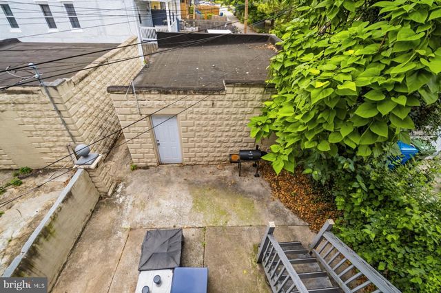 2427 LINDEN AVE, Baltimore, MD 21217