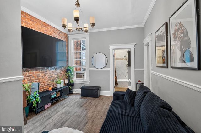 2427 LINDEN AVE, Baltimore, MD 21217