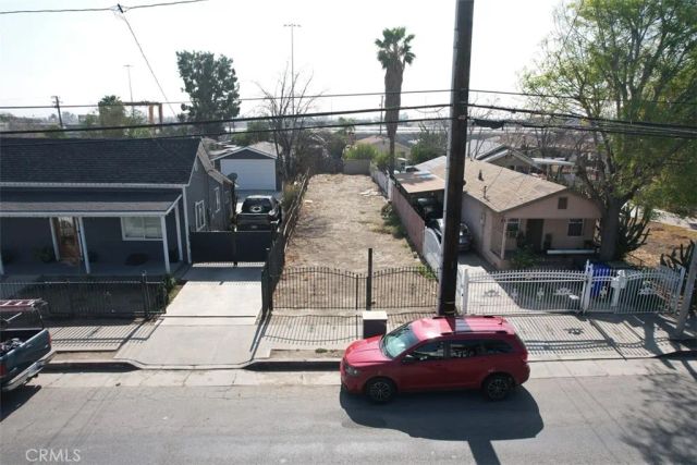 1445 W 5th, San Bernardino, CA 92411