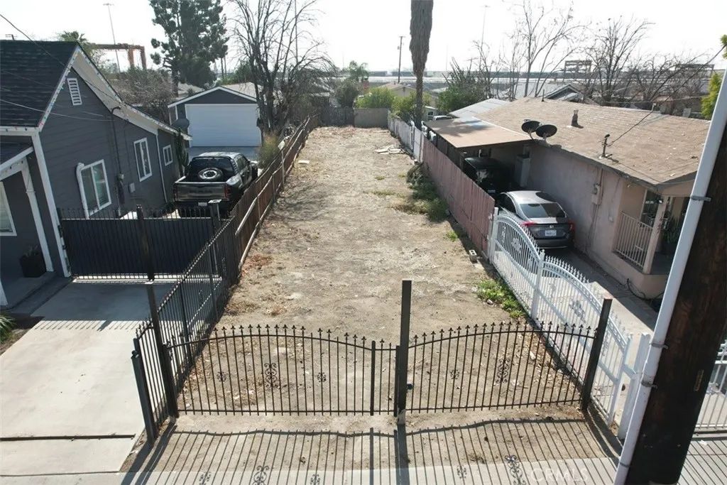 1445 W 5th, San Bernardino, CA 92411