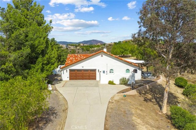 35251 Calle Campo, Temecula, CA 92592