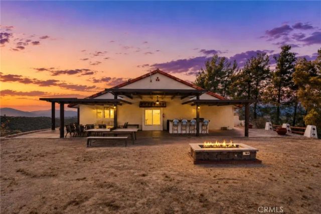 35251 Calle Campo, Temecula, CA 92592