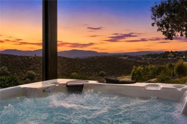 35251 Calle Campo, Temecula, CA 92592