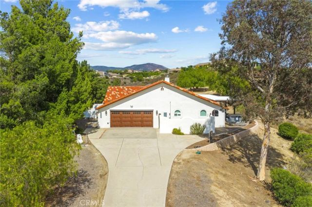 35251 Calle Campo, Temecula, CA 92592