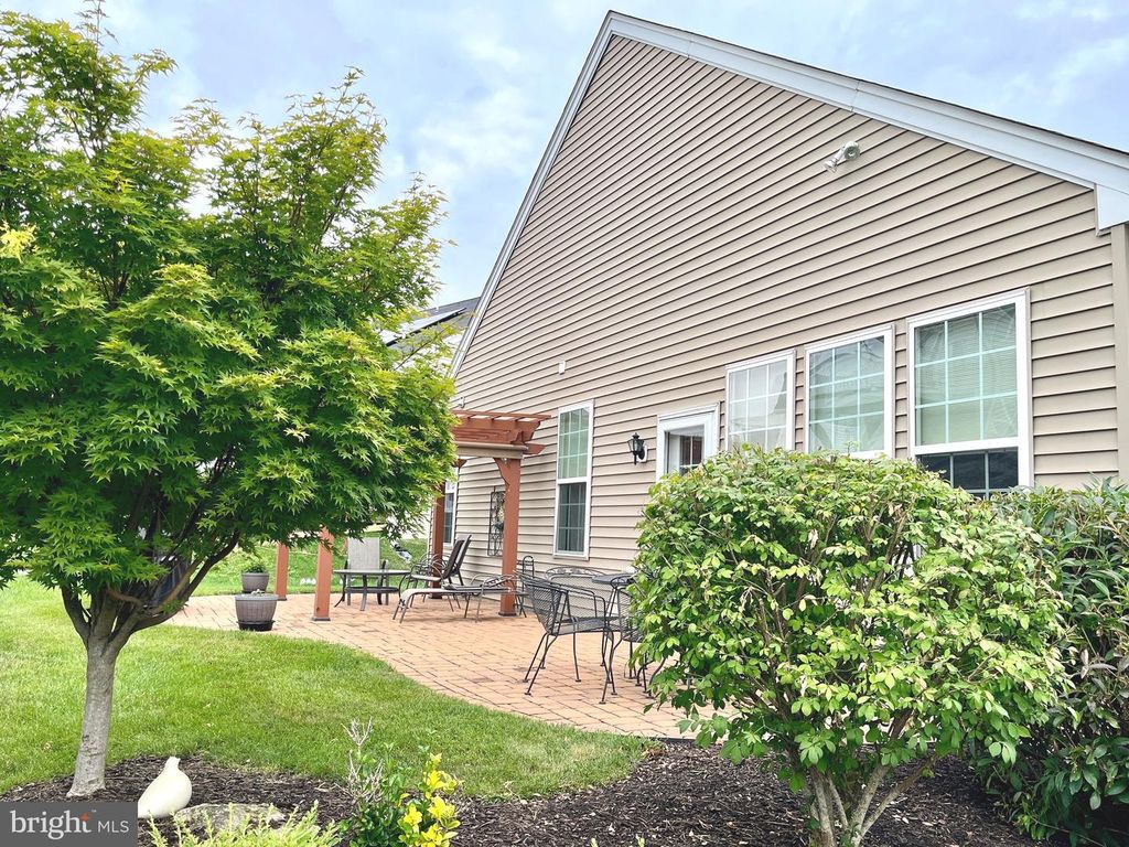 215 GASTON LN, Coatesville, PA 19320